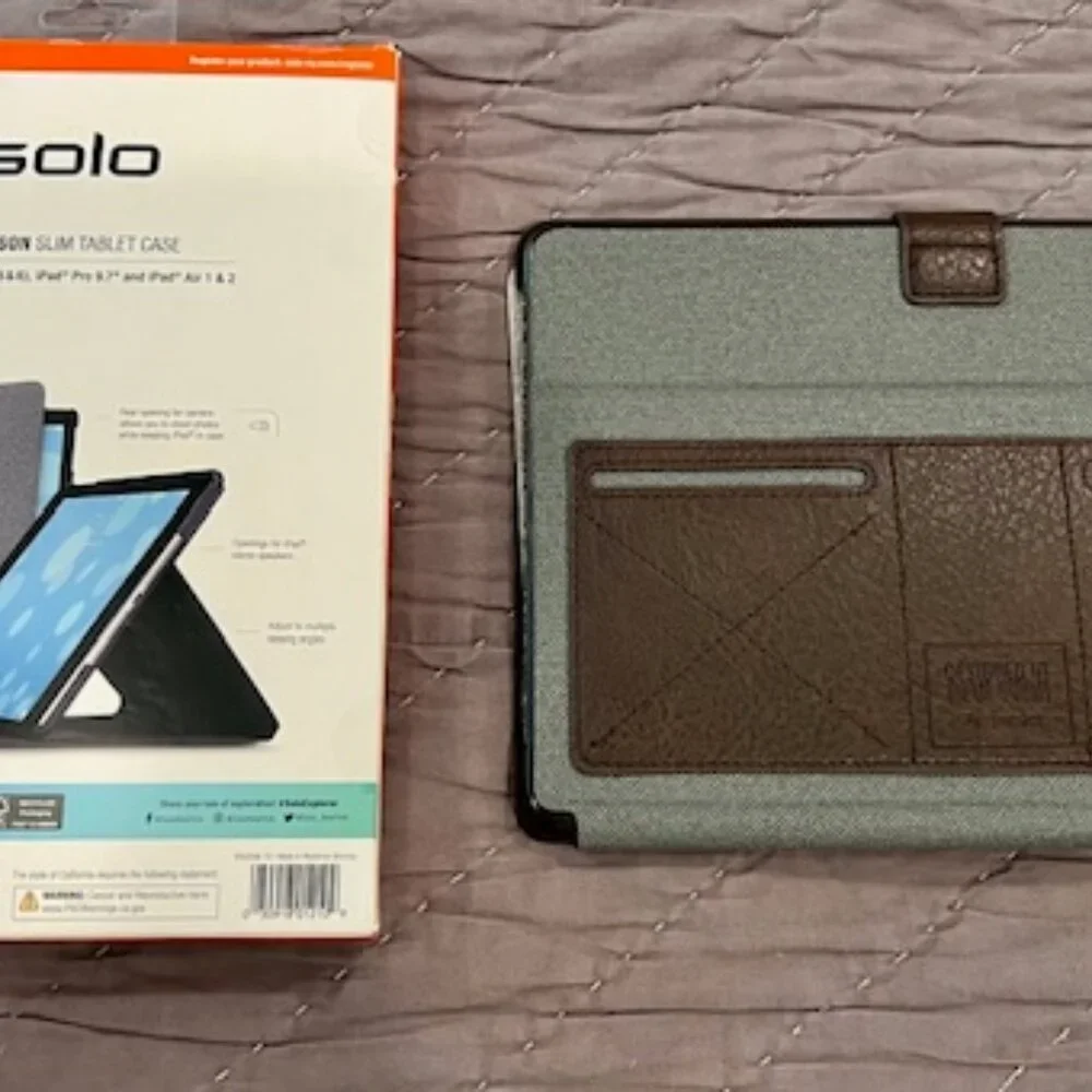 Solo New York, Thompson Air Slim iPad Case, Grey & Black.